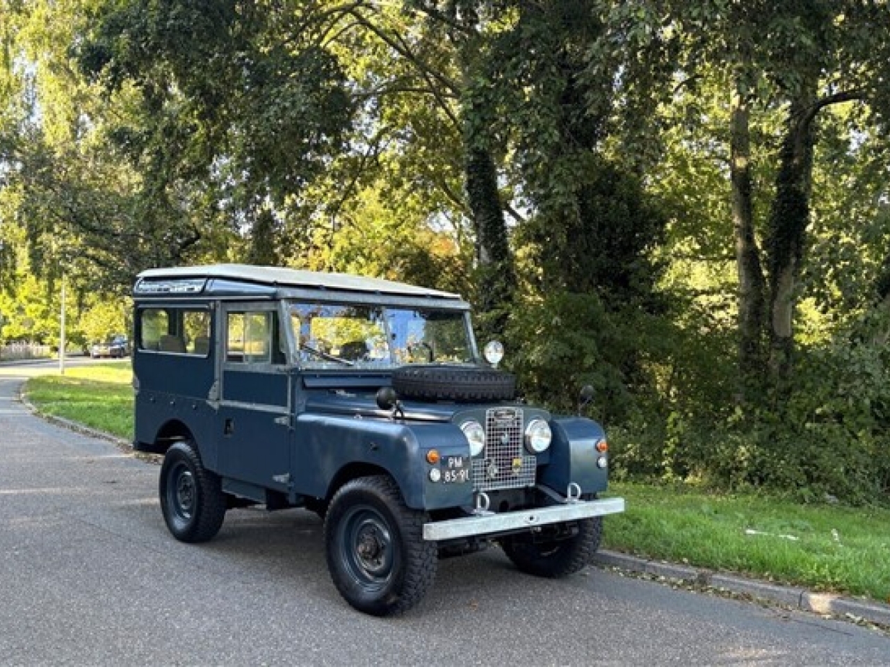 Land Rover Series I Station Wagon 7 seater. Very rare!