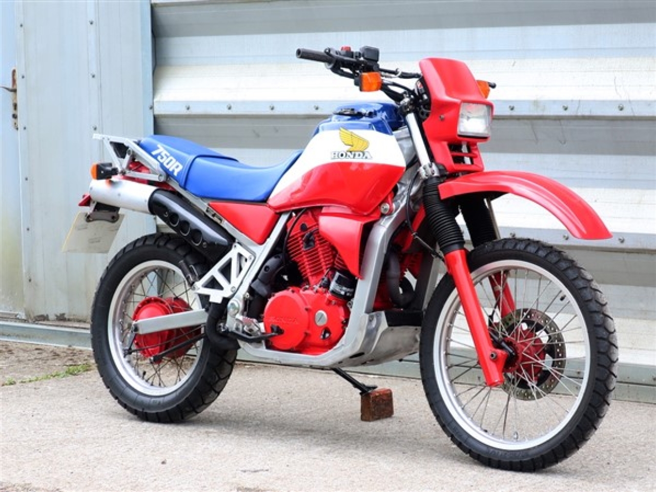 1984 Honda XLV750R (D)