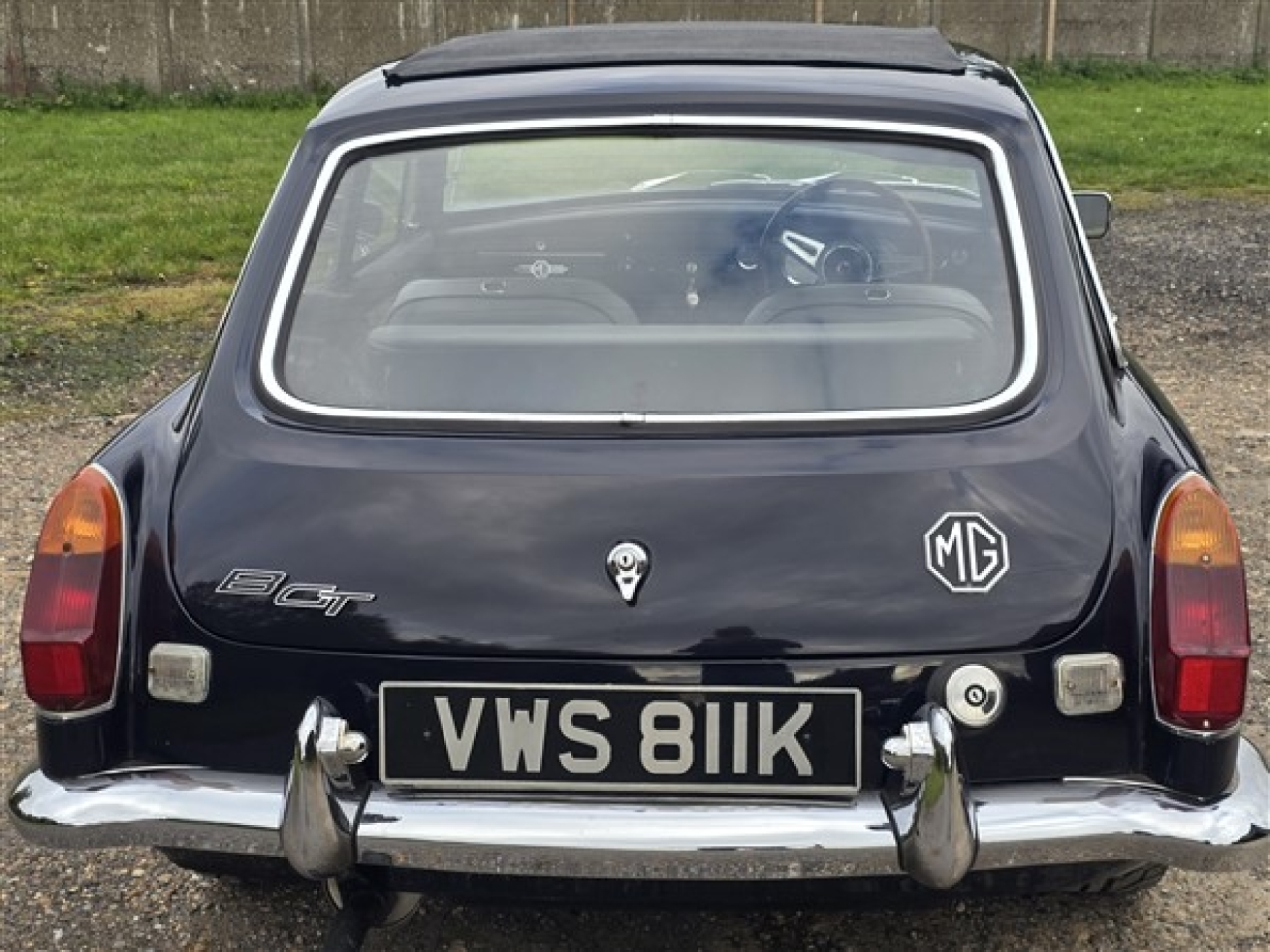 1972 MG B GT (Midnight Blue)