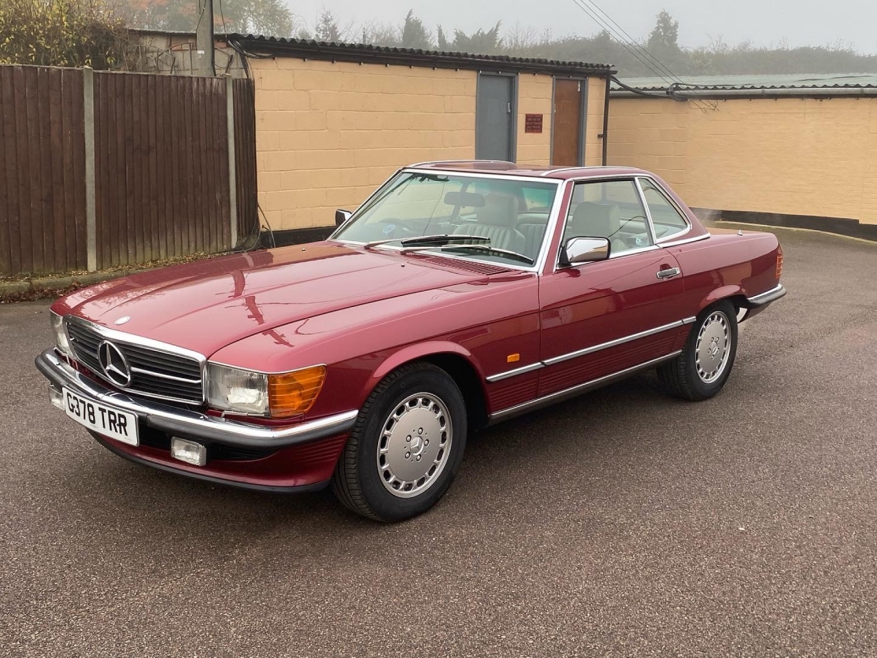 Mercedes Benz 420 SL