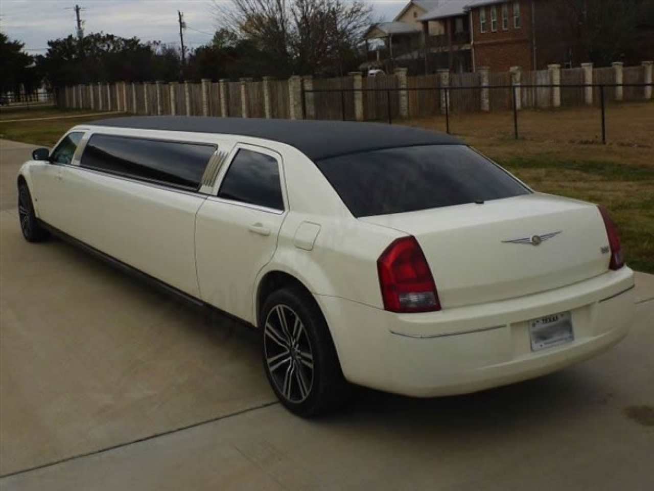 2006 Chrysler 300 Touring Limousine