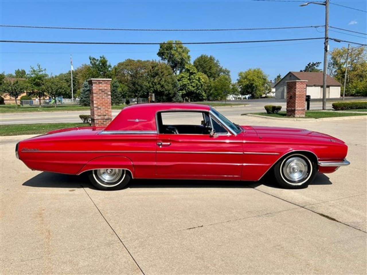 1966 Ford Thunderbird