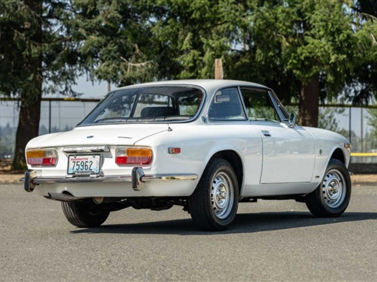 1974 Alfa Romeo GTV 2000