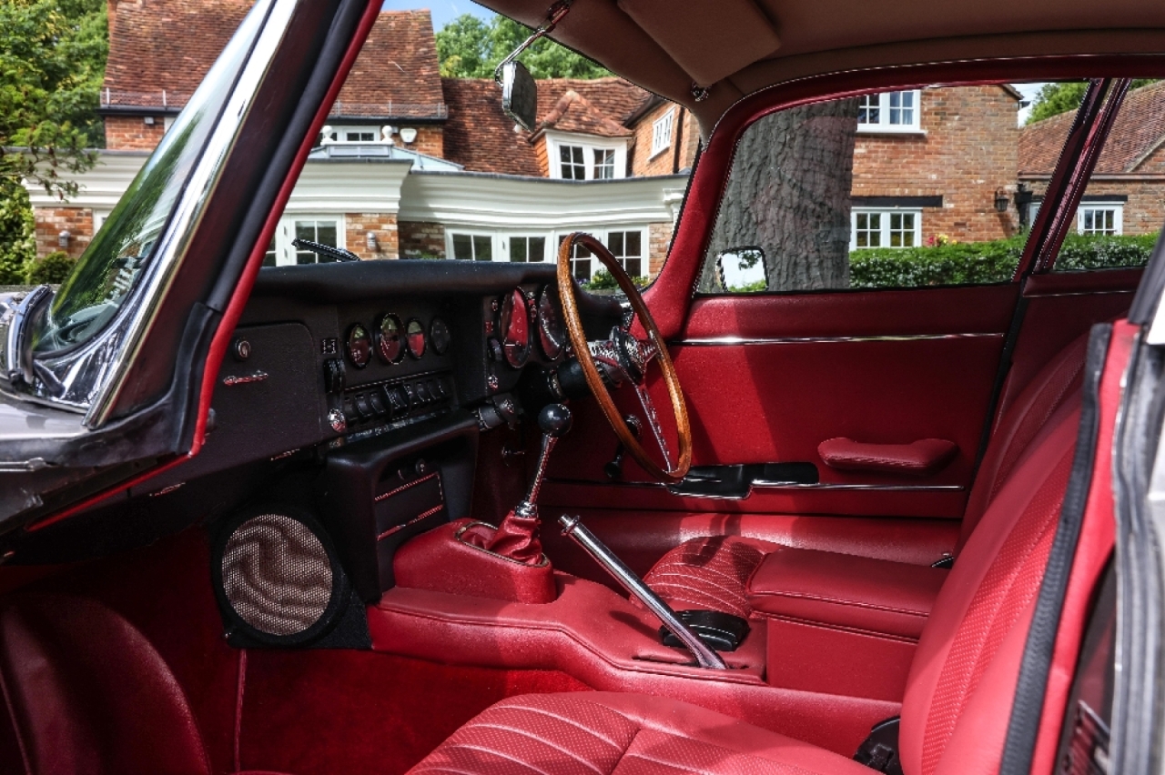 Jaguar E type series II 4.2 FHC