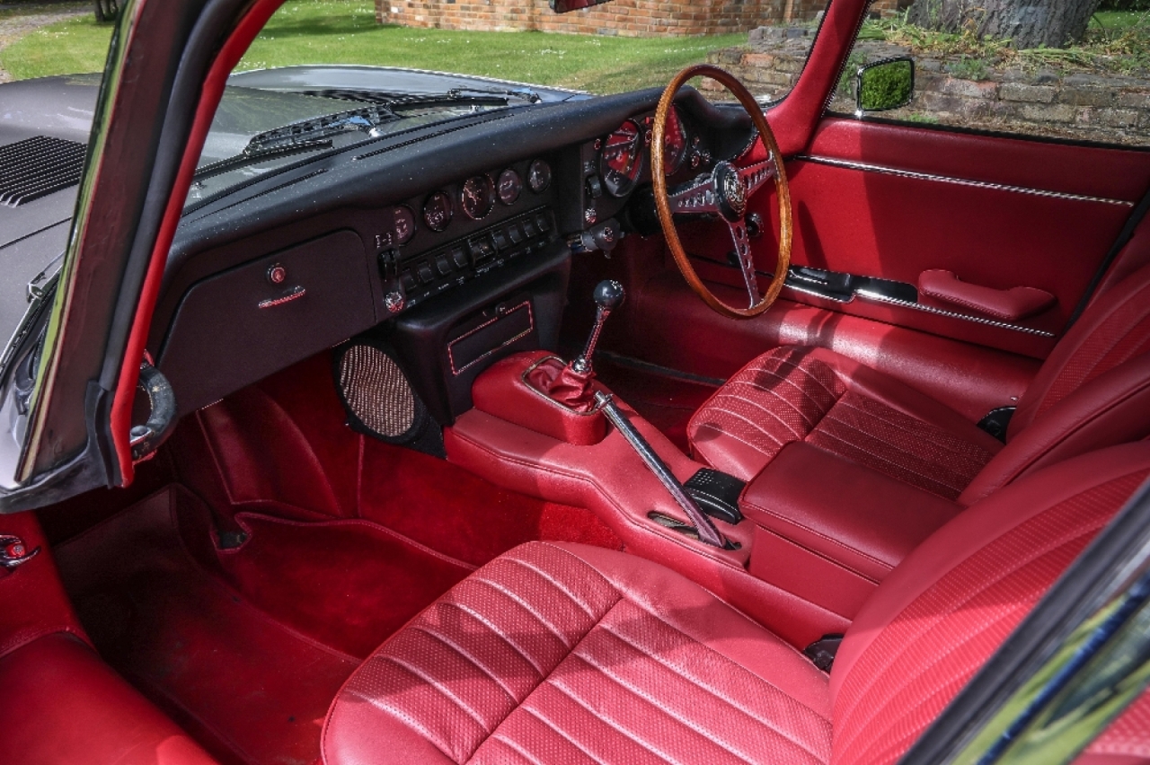 Jaguar E type series II 4.2 FHC