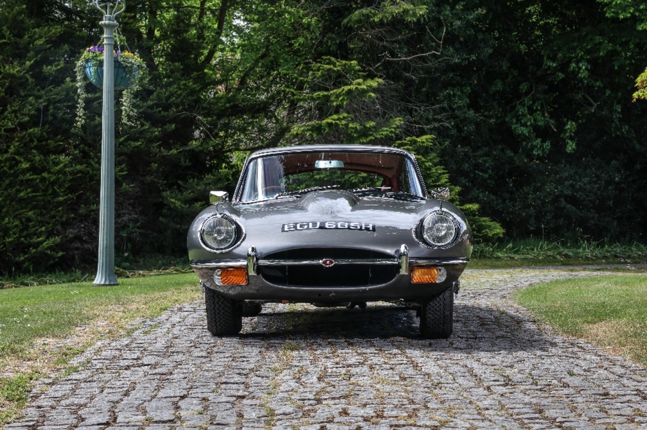 Jaguar E type series II 4.2 FHC