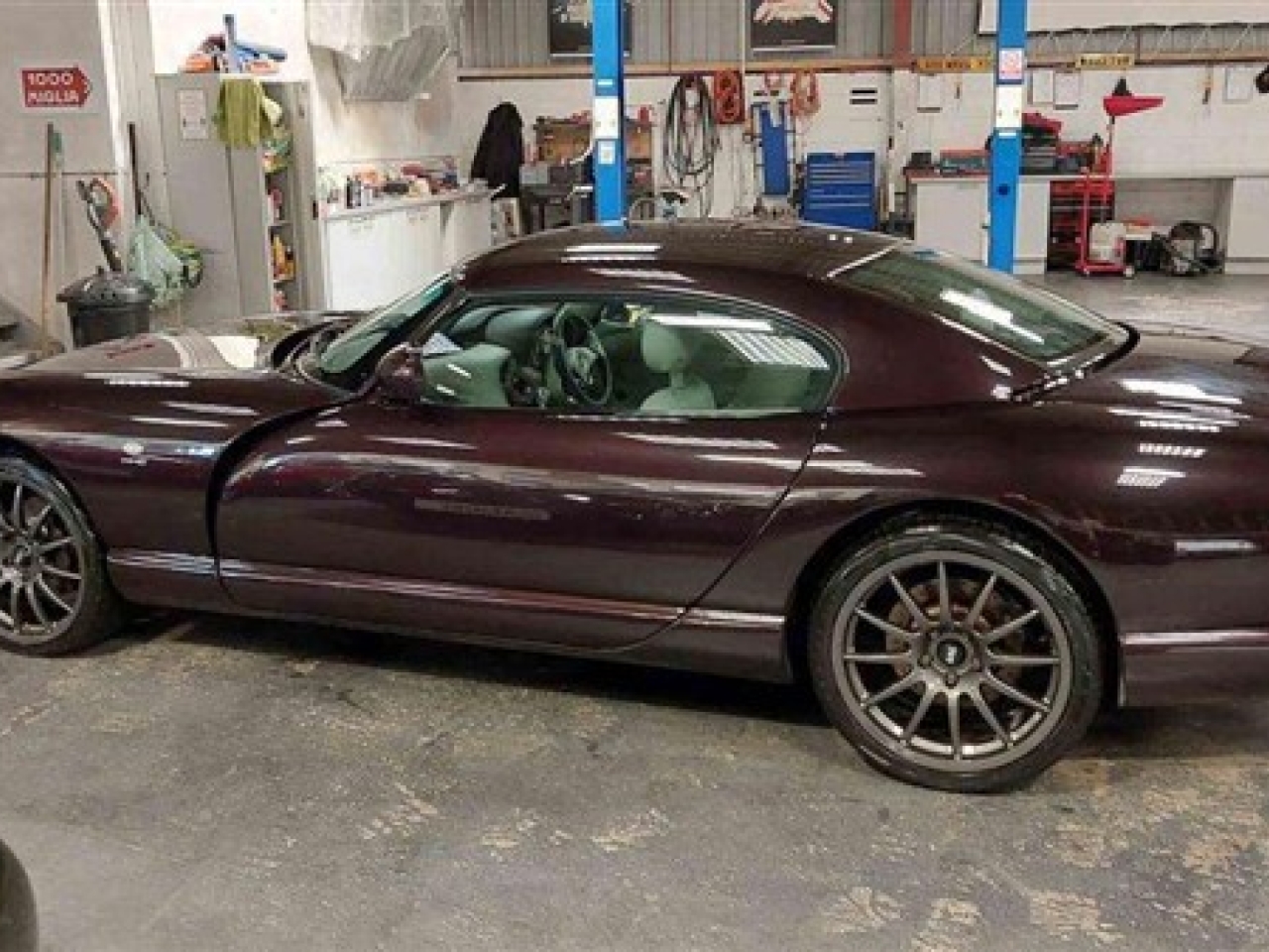 1997 TVR Cerbera 4.5 (Starmist Chianti)