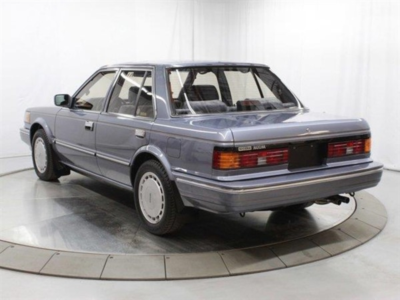 1987 Nissan Maxima