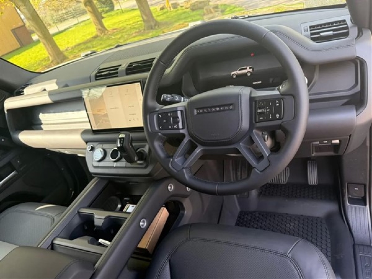 2025(25) Land Rover Defender