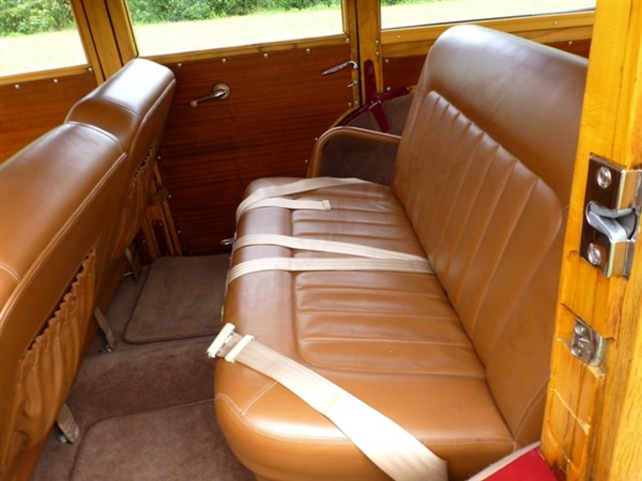 1947 Ford Super Deluxe Woodie Wagon