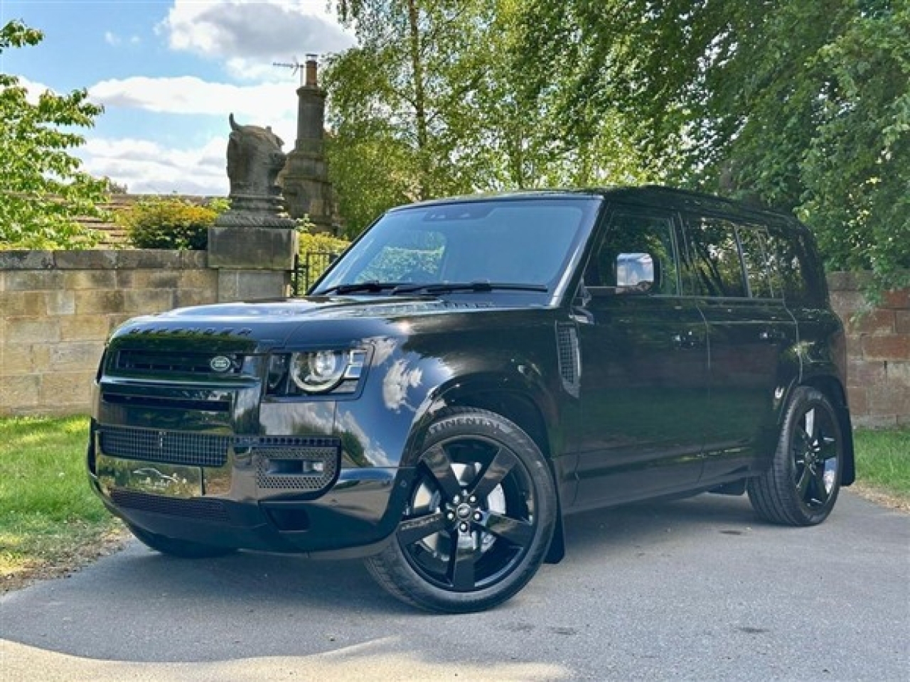 2025 Land Rover Defender 110