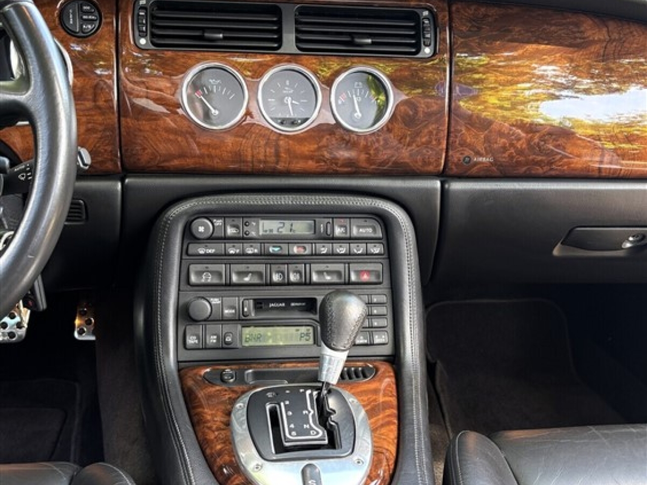 Jaguar XKR 4.2 Recaro- Full History. Only 117.330 km.