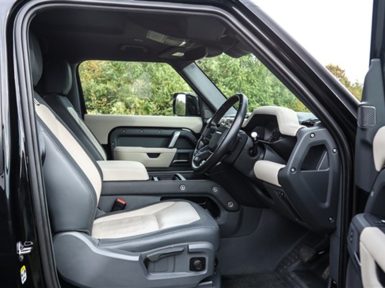 2022 Land Rover 90 D250 MHEV X-Dynamic S