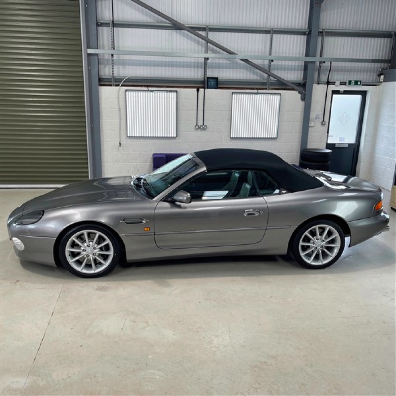 2002 Aston Martin DB7 Vantage Volante
