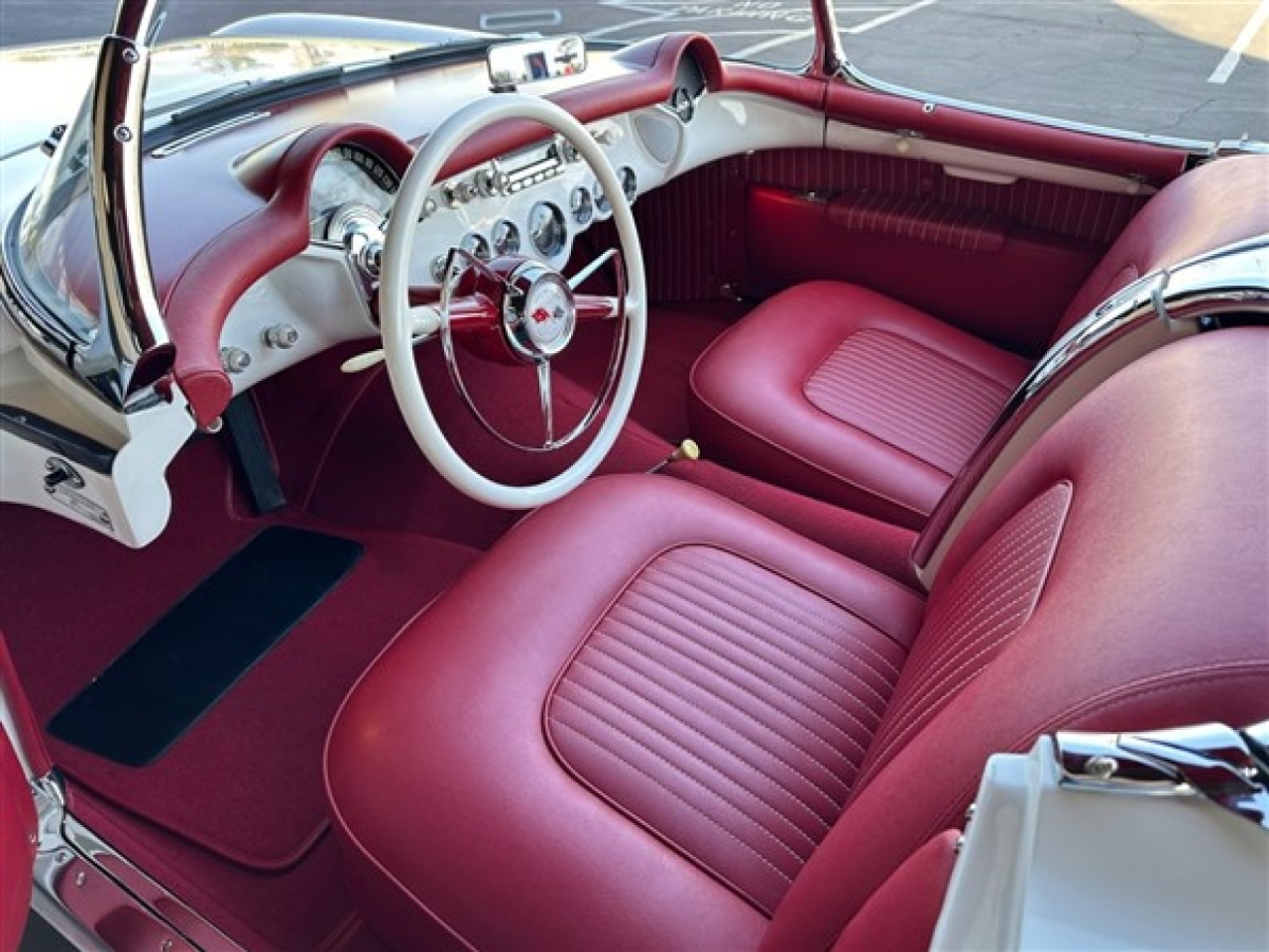 1954 Chevrolet Corvette Roadster (Polo White)