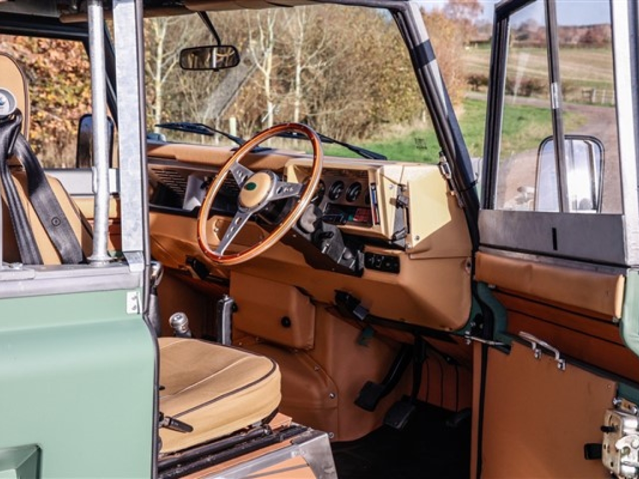1985 Land Rover C4 90 Heritage 'Hue' Tribute