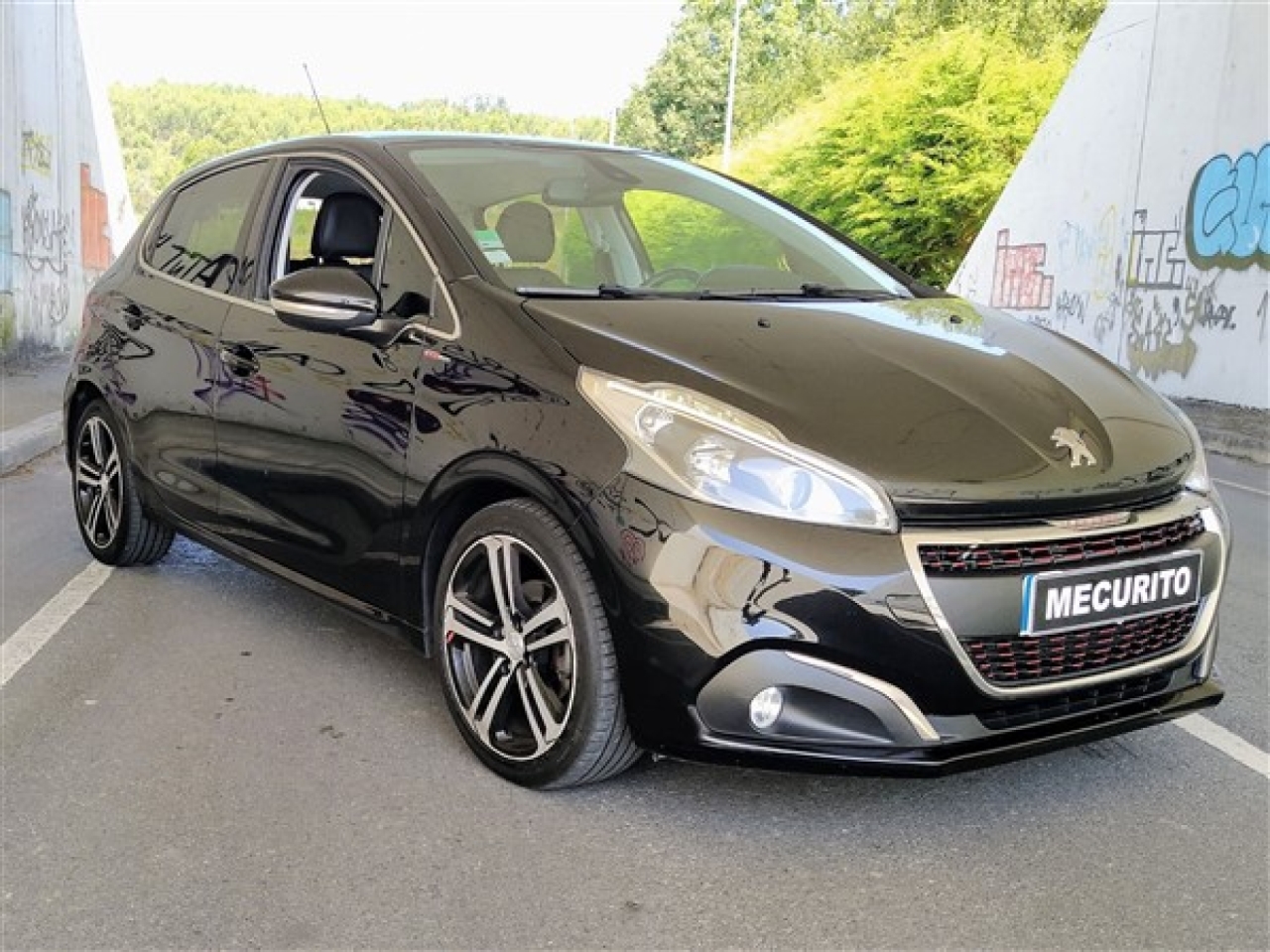 2015 Peugeot 208 Puretech