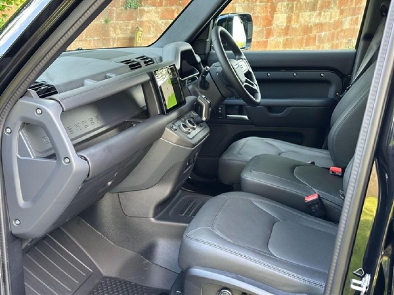 2025 Land Rover Defender 110