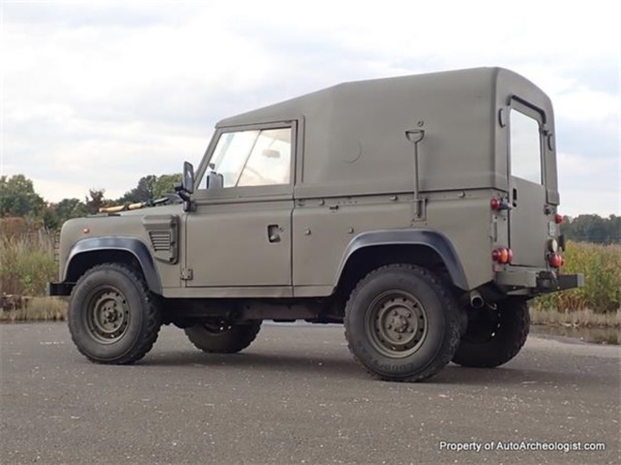 1997 Land Rover Wolf/Remus Defender 90