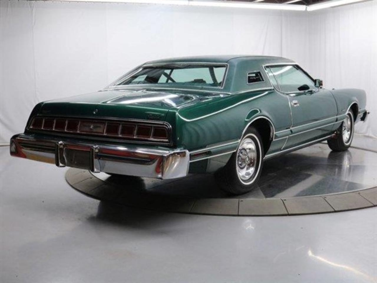 1976 Ford Thunderbird