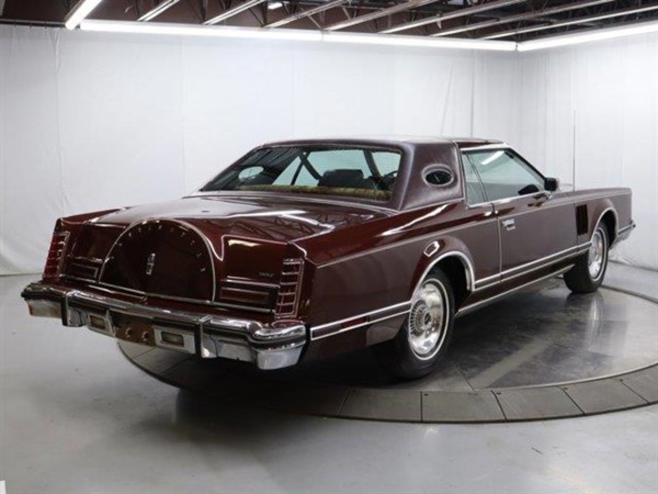 1977 Lincoln Continental Mark V