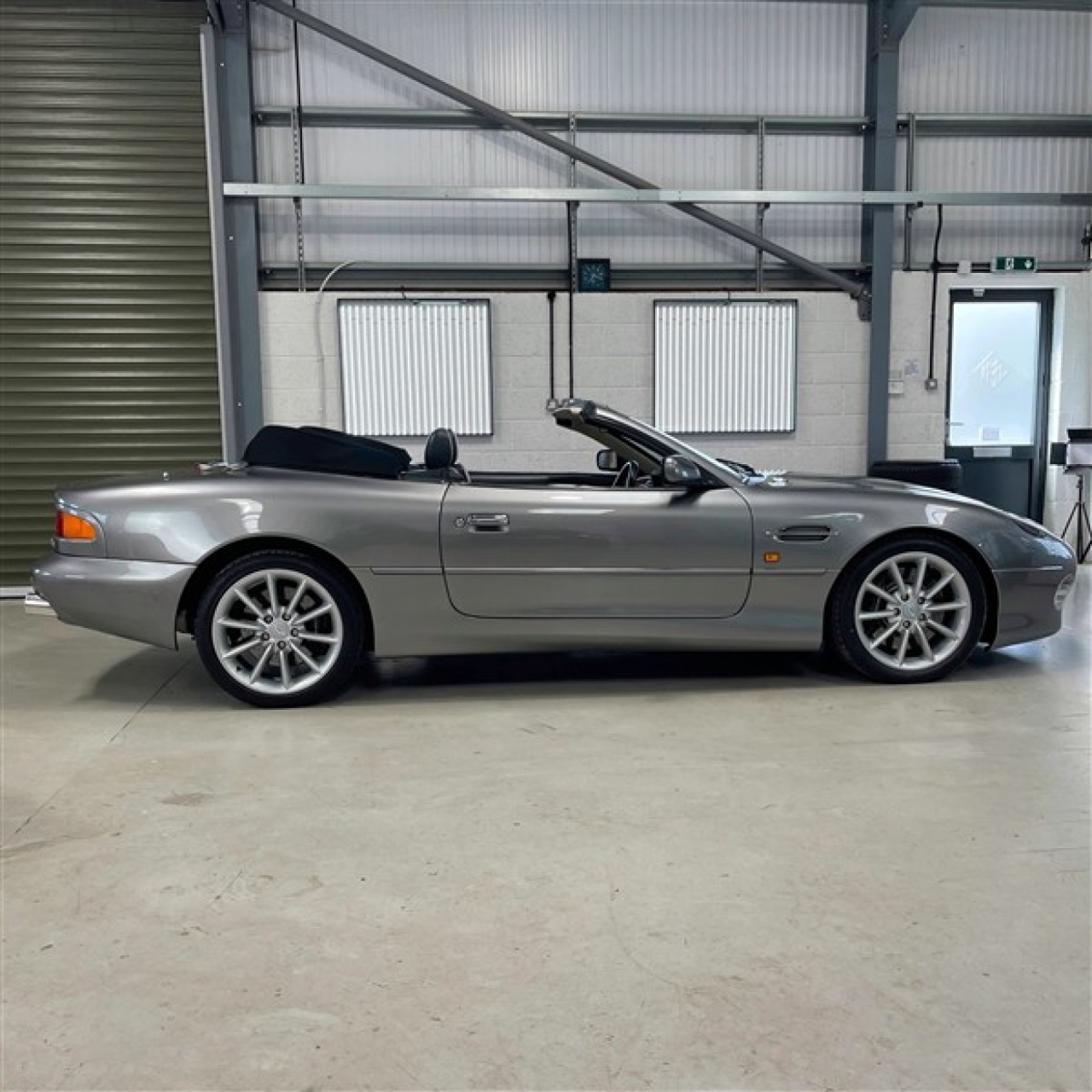2002 Aston Martin DB7 Vantage Volante