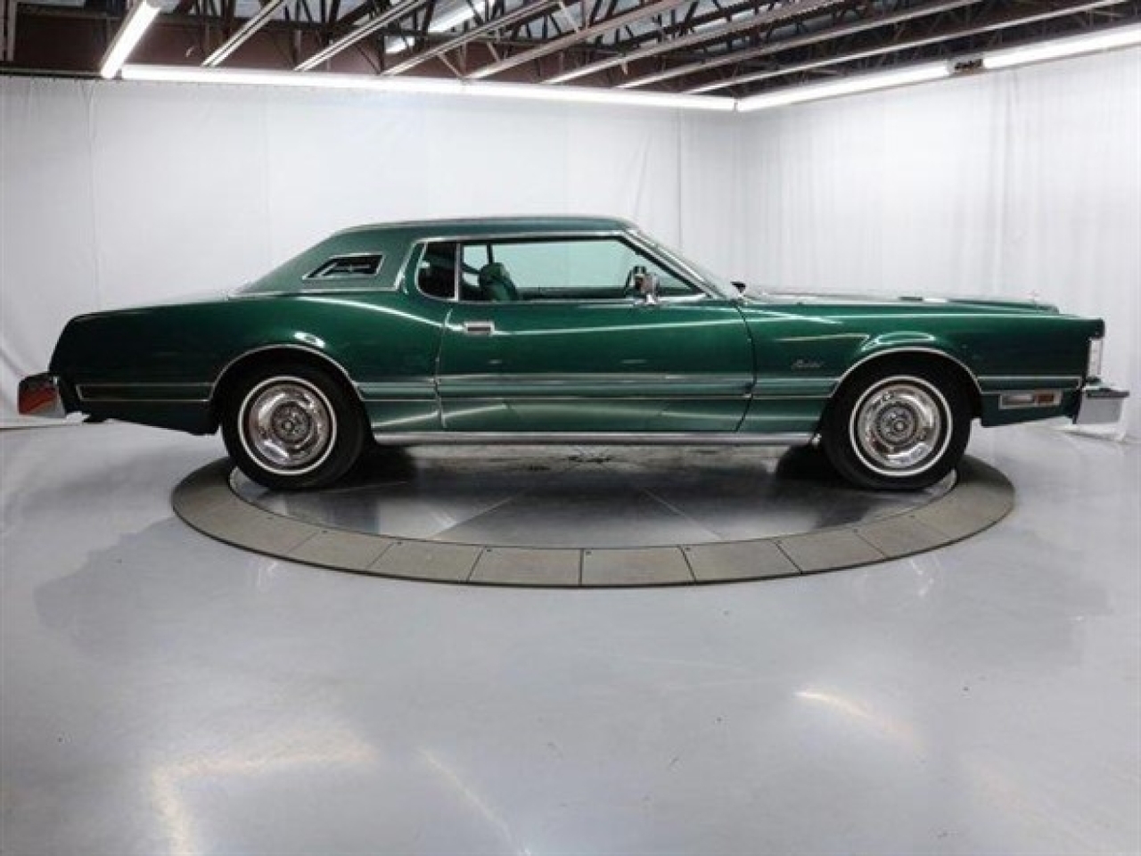 1976 Ford Thunderbird