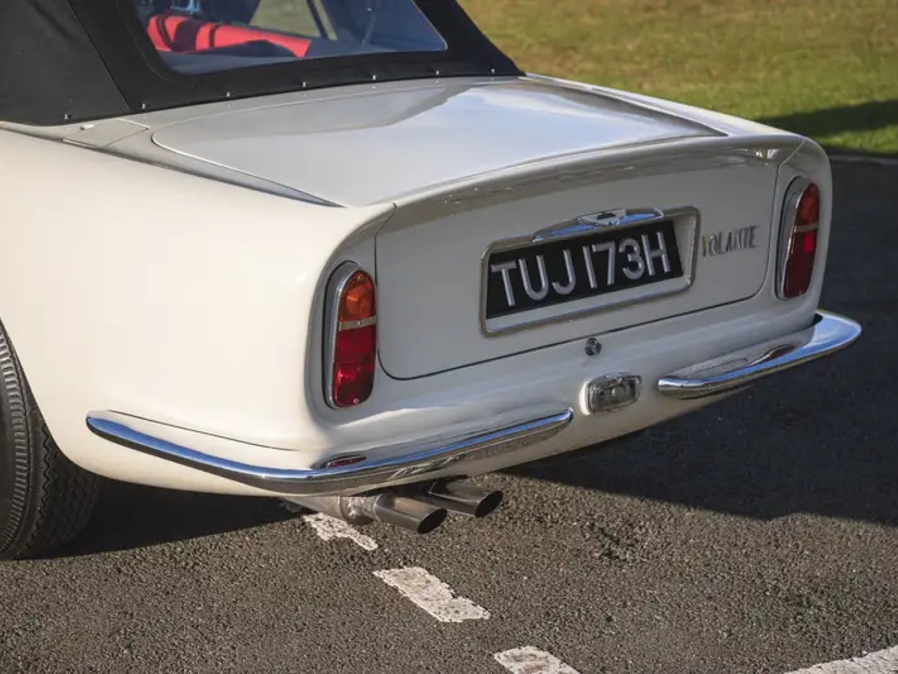 1970 Aston Martin DB6 Mk2 Volante to Vantage Specification