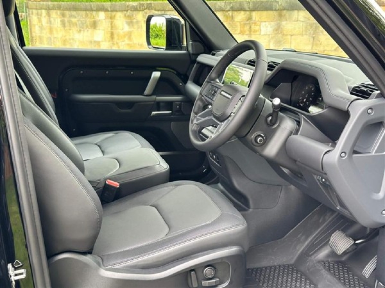 2025 Land Rover Defender