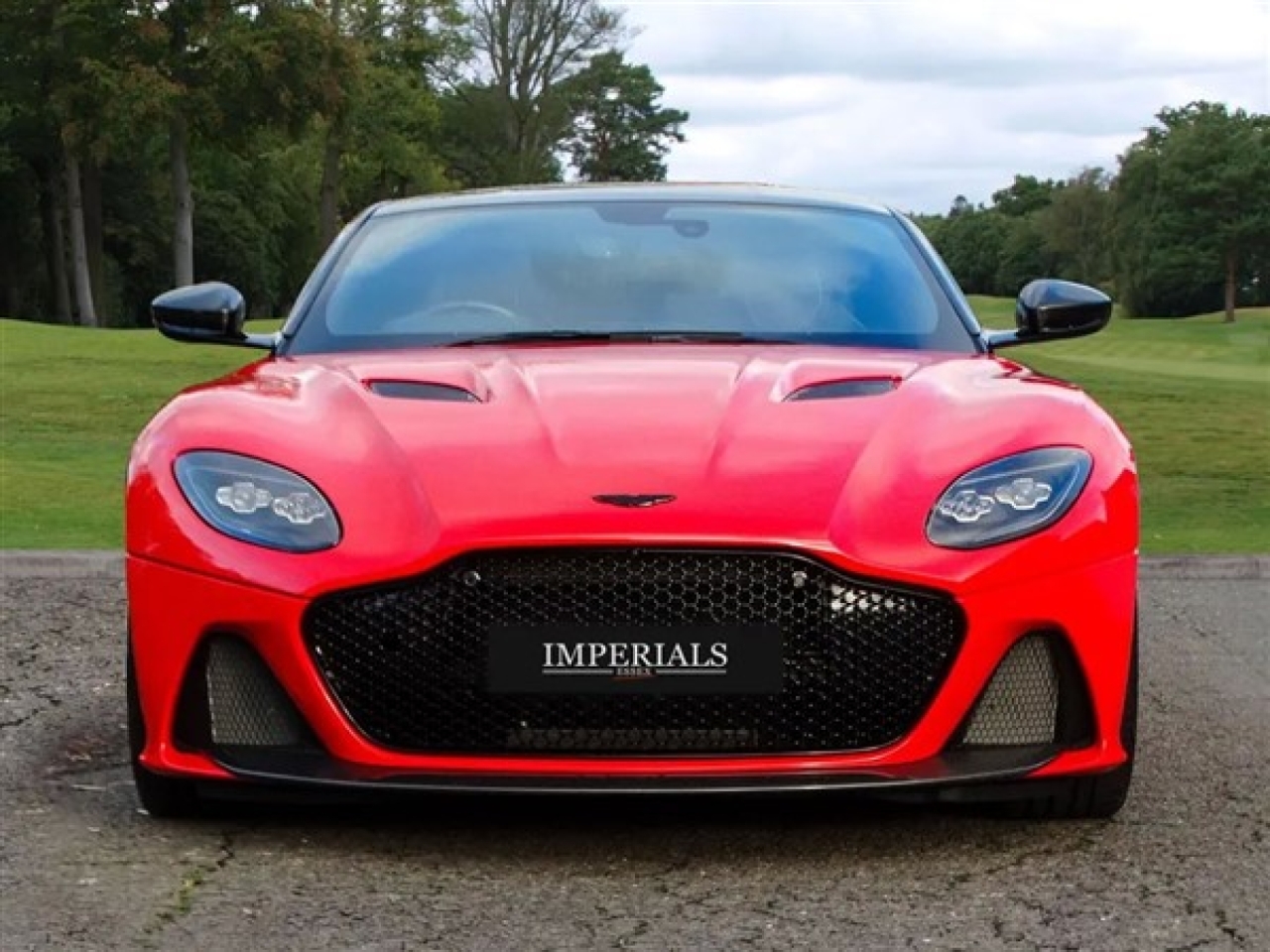 2024(24) Aston Martin DBS