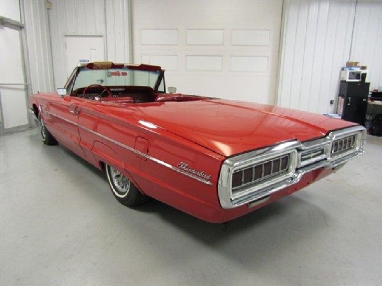 1965 Ford Thunderbird