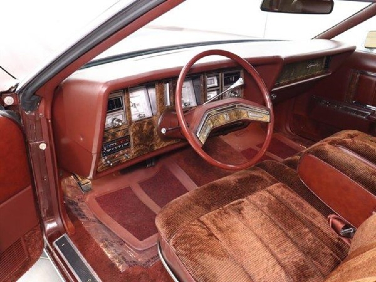 1977 Lincoln Continental Mark V