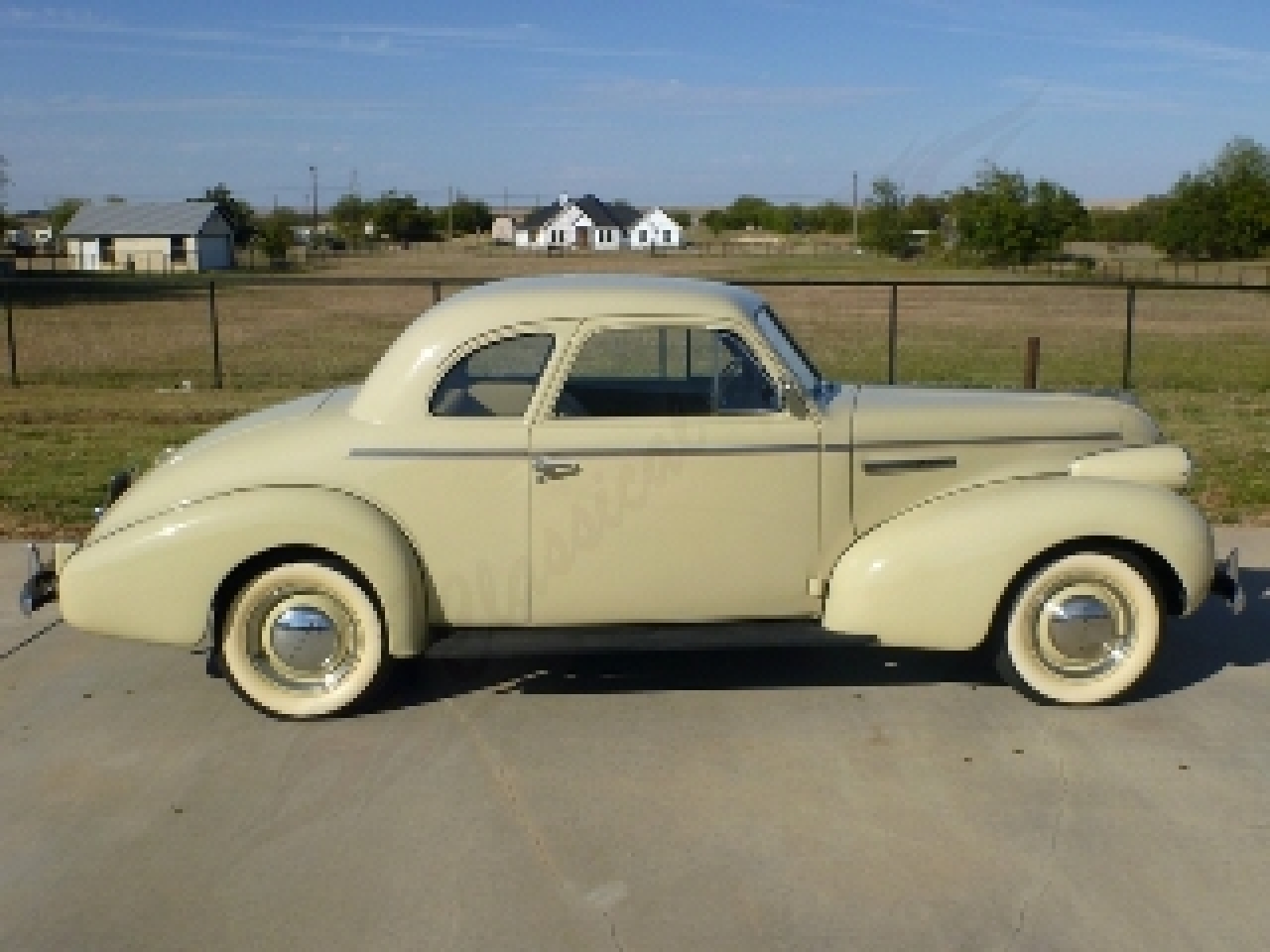 1939 Buick Eight Business Coupe