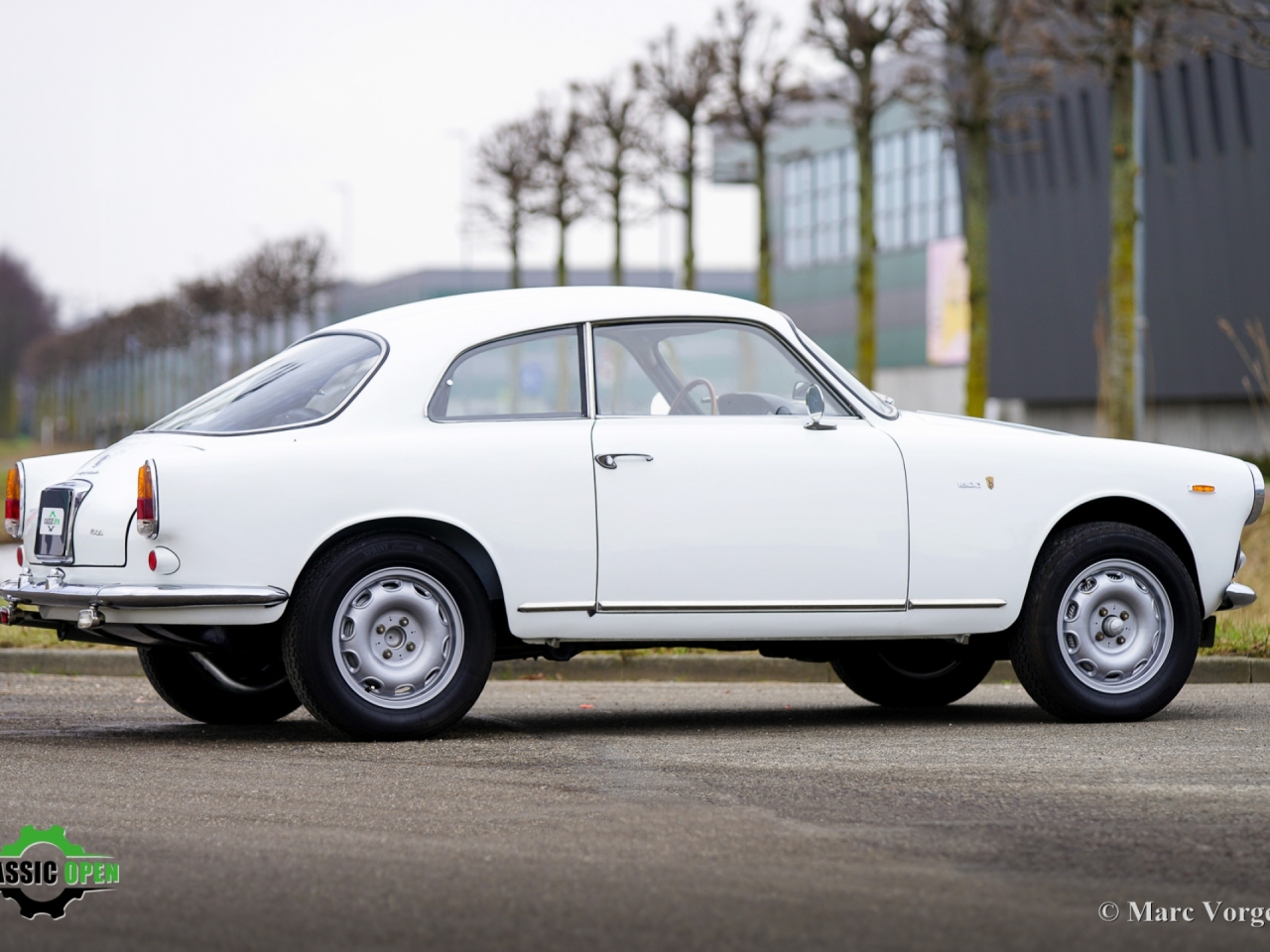 Classic Alfa Romeo Giulia Sprint 1600