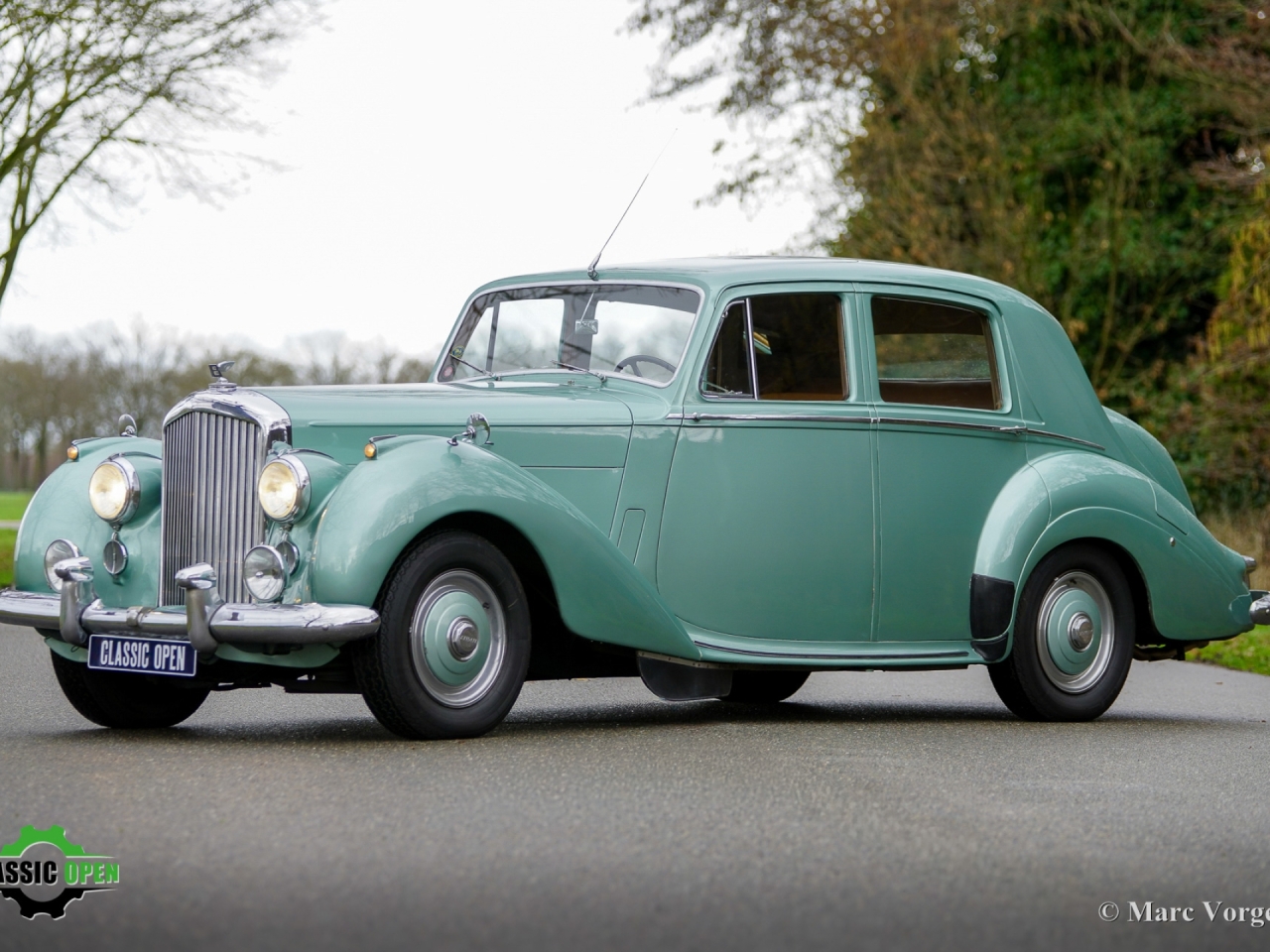 Classic Bentley R-type LHD Automatic