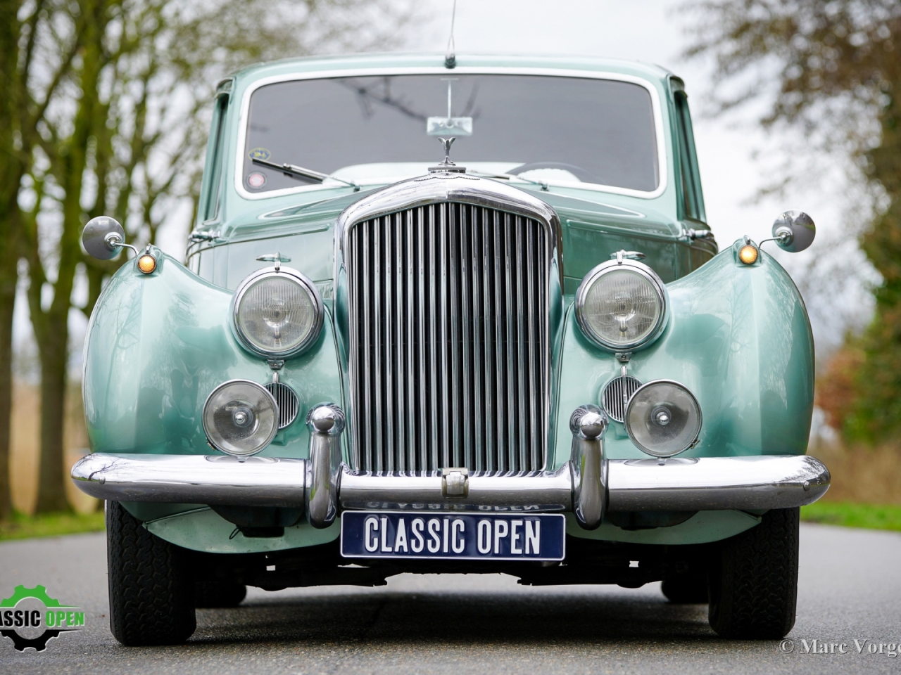 Classic Bentley R-type LHD Automatic