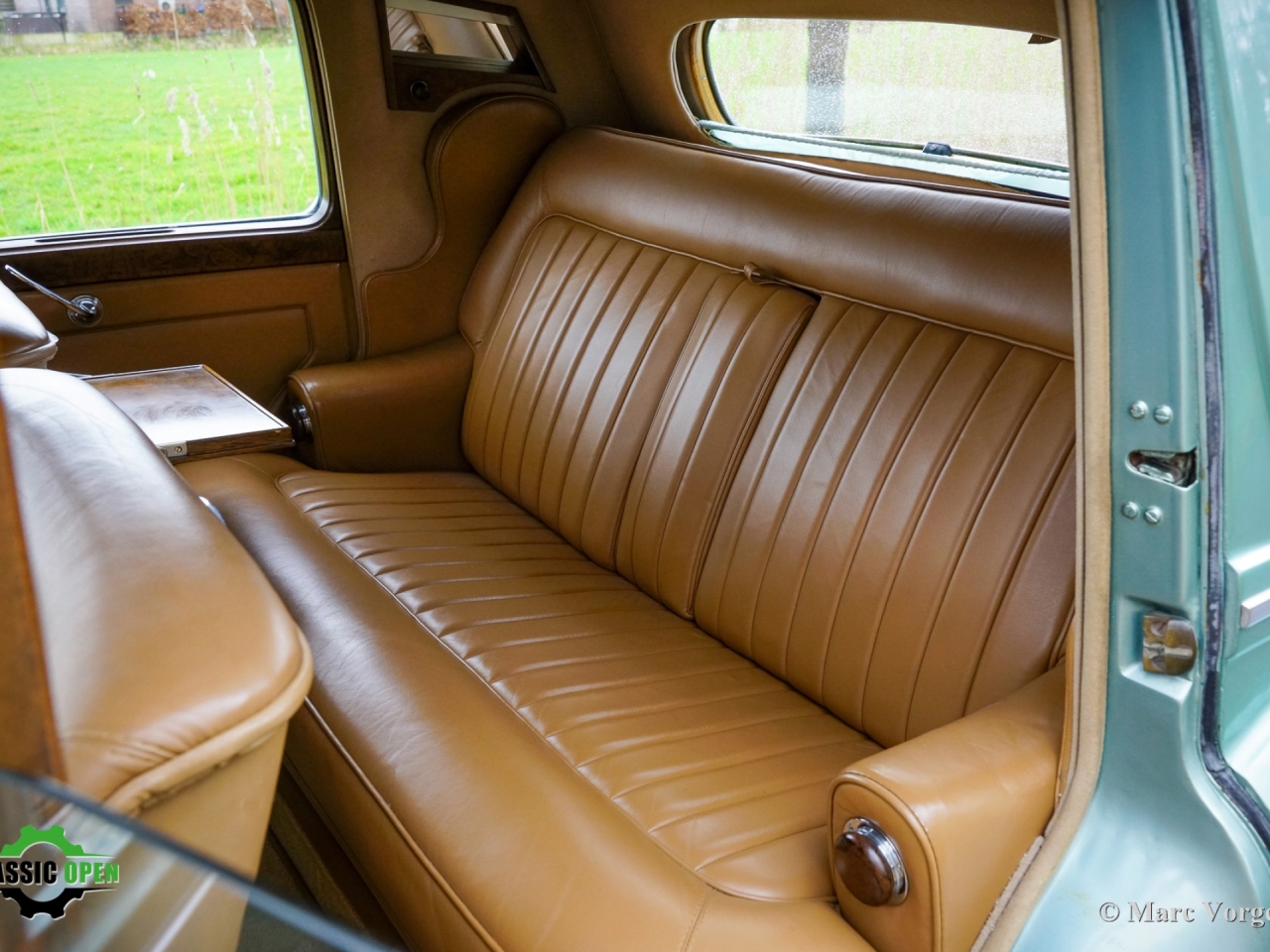 Classic Bentley R-type LHD Automatic