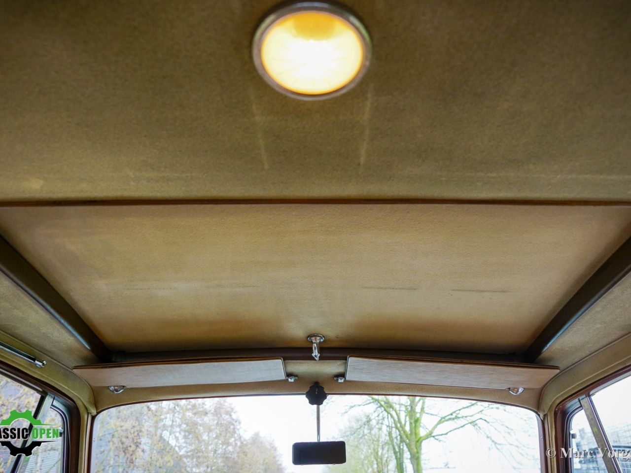 Classic Bentley R-type LHD Automatic