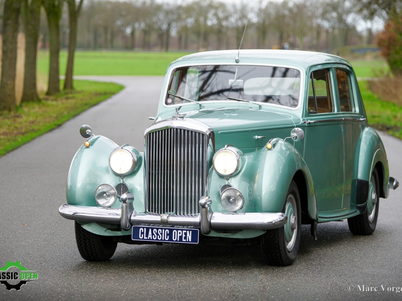 Classic Bentley R-type LHD Automatic