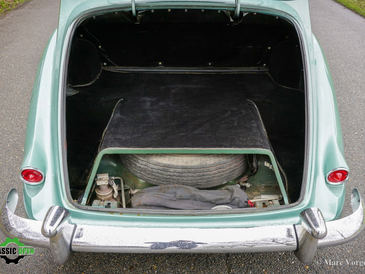 Classic Bentley R-type LHD Automatic