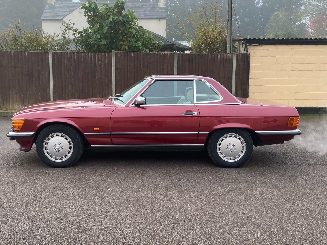 Mercedes Benz 420 SL