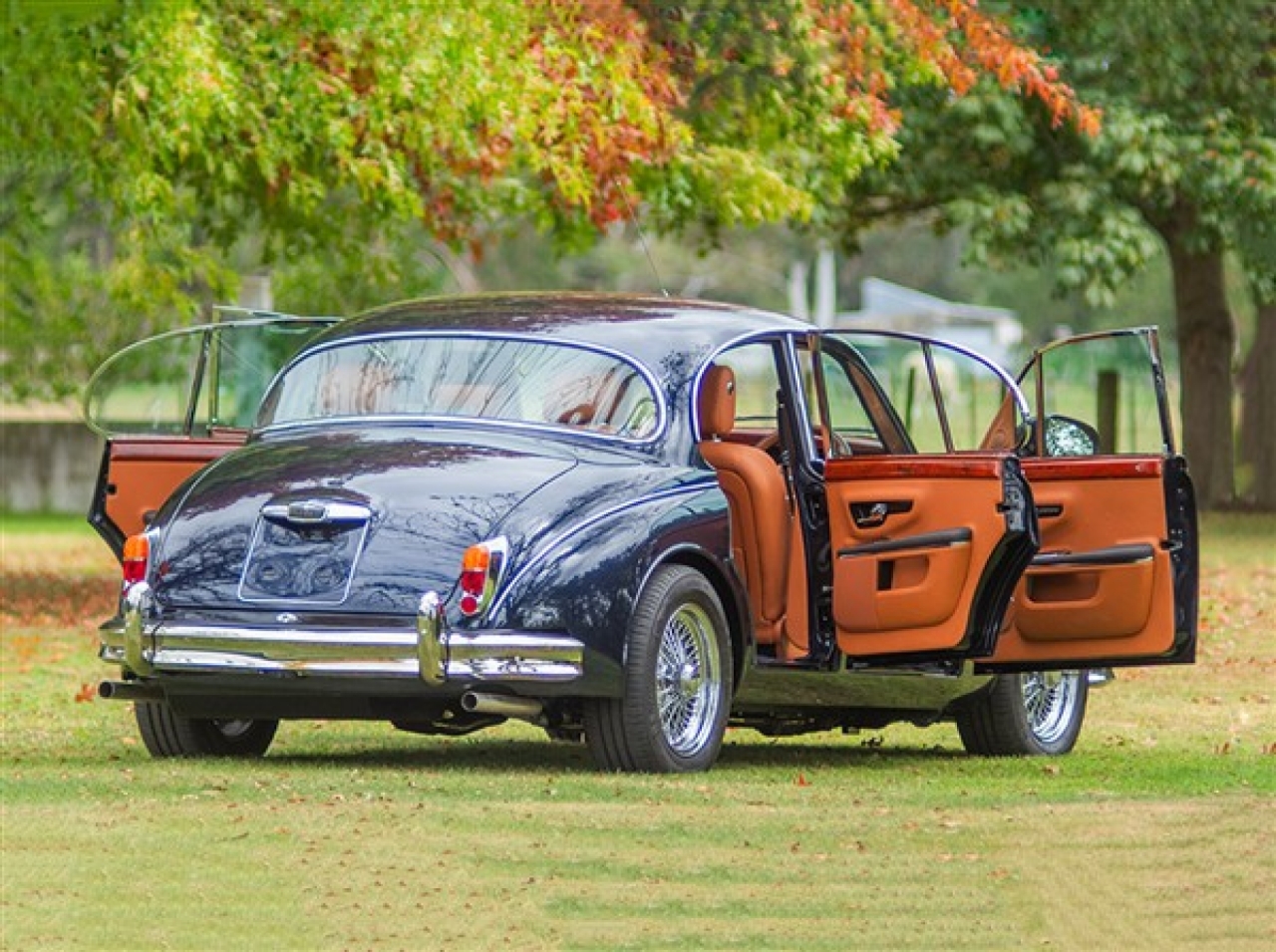 Beacham Jaguar MK2