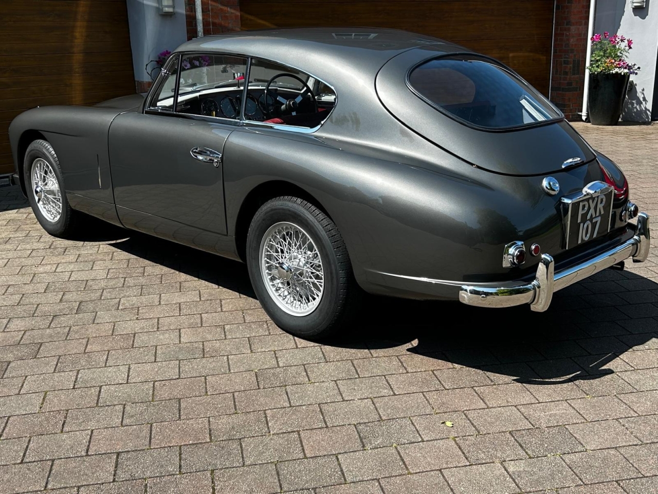 Aston Martin DB2/4