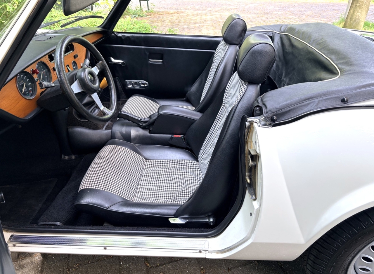 Triumph Spitfire 1500 Spitfire from first owner. In excellent original condition.