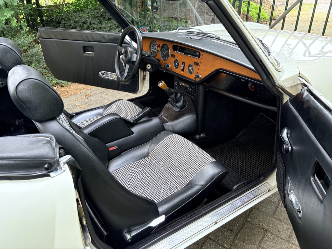Triumph Spitfire 1500 Spitfire from first owner. In excellent original condition.