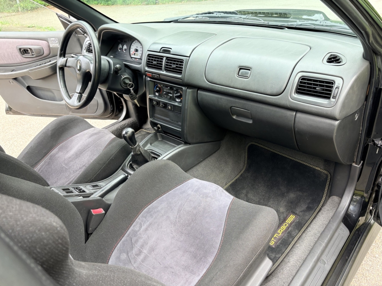 Spotless and very original Impreza GT Turbo. Full History-AIRCO.