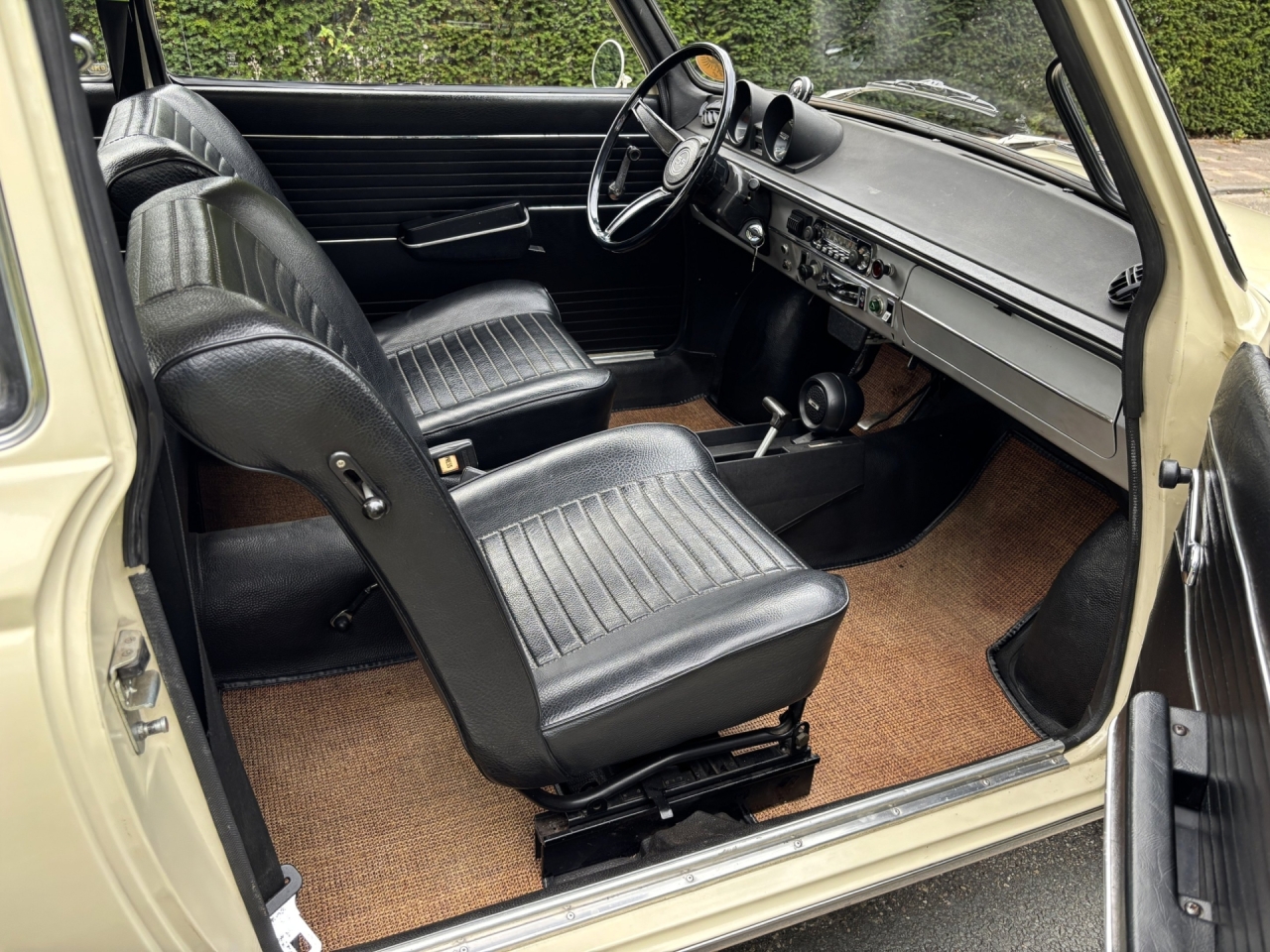 Daf 55 SOLD-Your Classic Car