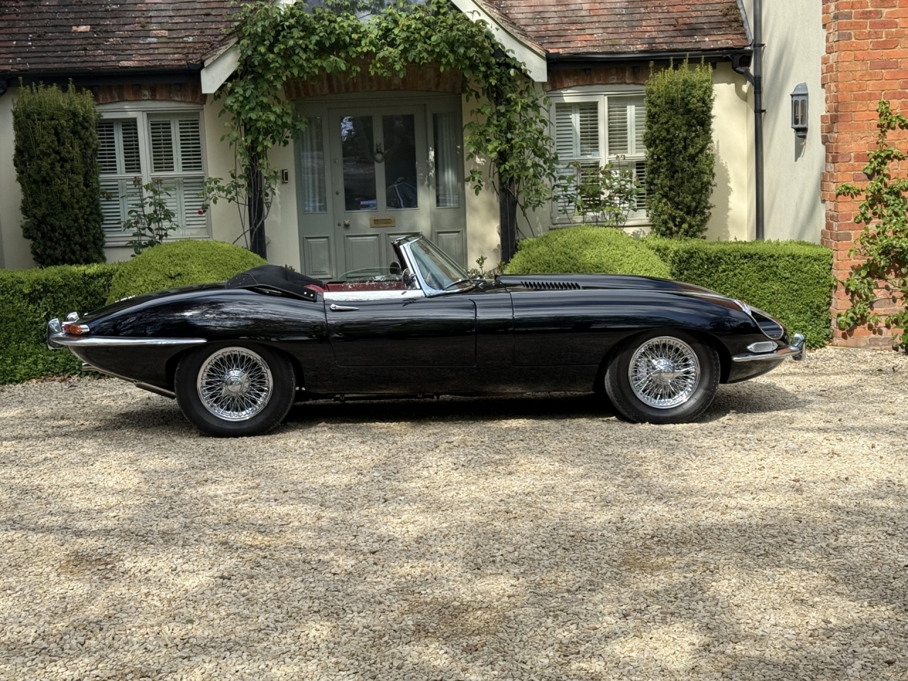 Jaguar E Type Roadster