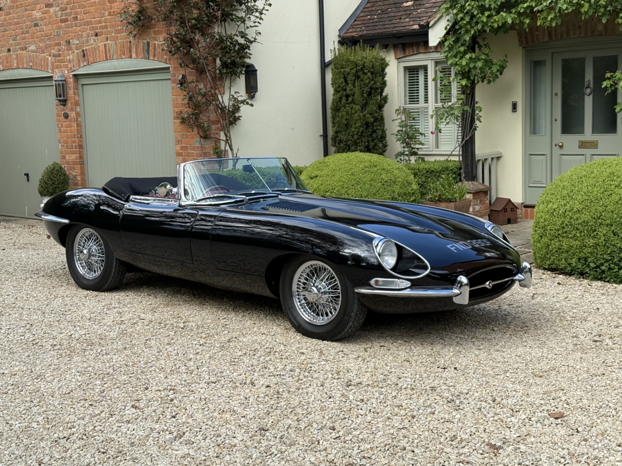 Jaguar E Type Roadster