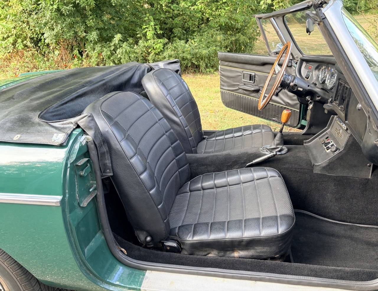 1976 MG B